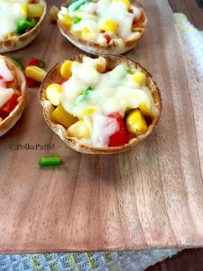 Tortilla pizza cups by PolkaPuffs